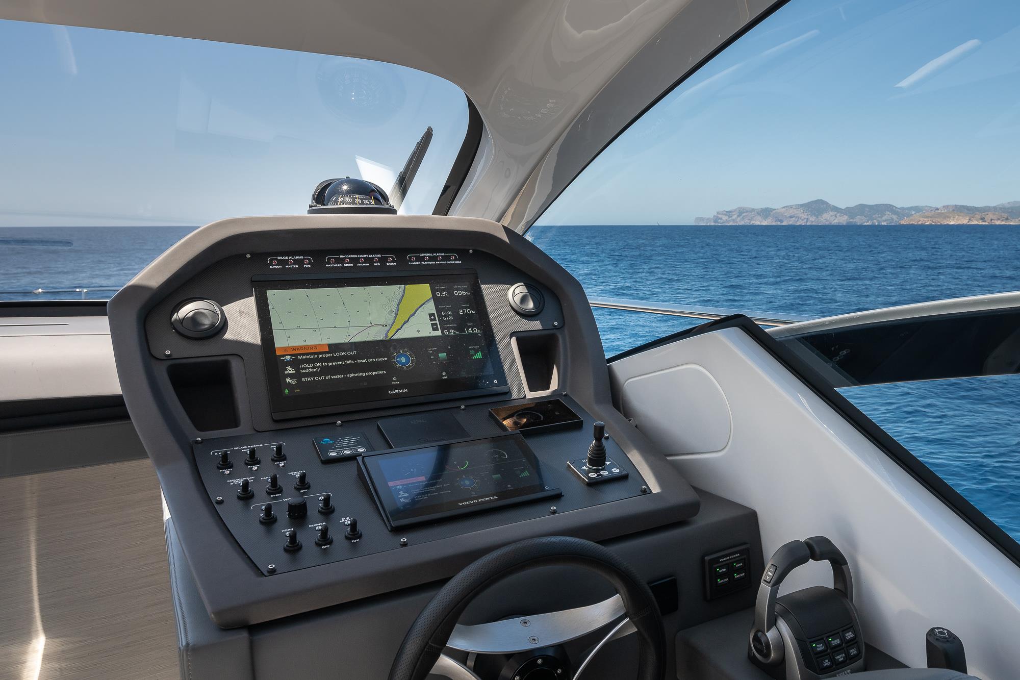 2023 PERSHING 5X IPS 